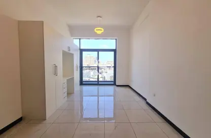 Apartment - Studio - 1 Bathroom for rent in Crystal Residence - Jumeirah Village Circle - Dubai