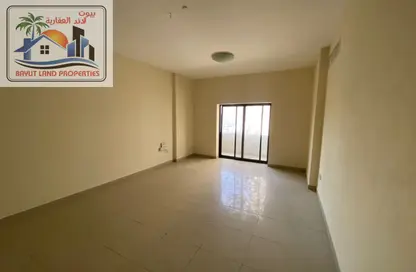 Apartment - 3 Bedrooms - 3 Bathrooms for rent in Qasimia 10 building - Al Mahatta - Al Qasimia - Sharjah