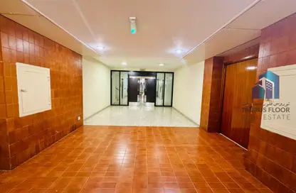 شقة - 2 غرف نوم - 3 حمامات للايجار في B62 Building - ديرة - دبي