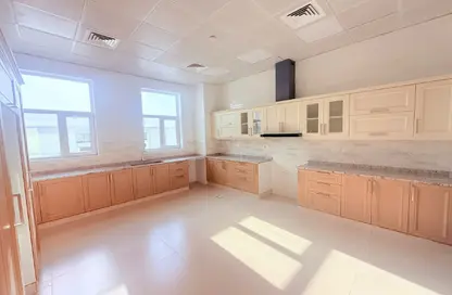 Apartment - 2 Bedrooms - 3 Bathrooms for rent in Madinat Al Riyad - Abu Dhabi