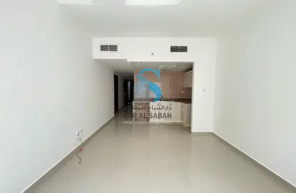 شقة - 1 حمام للايجار في تايجر اليرموك - النهدة - الشارقة