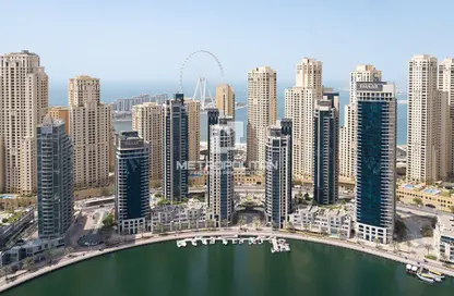 Apartment - 3 Bedrooms - 4 Bathrooms for rent in Vida Residences Dubai Marina - Dubai Marina - Dubai