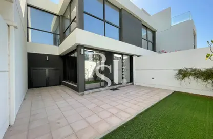 Villa - 3 Bedrooms - 5 Bathrooms for rent in Bloom Gardens - Al Salam Street - Abu Dhabi
