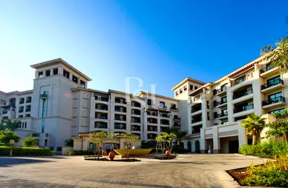 شقة - غرفة نوم - 2 حمامات للايجار في سانت ريجيس - شاطئ السعديات - جزيرة السعديات - أبوظبي