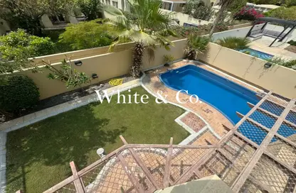 Villa - 4 Bedrooms - 5 Bathrooms for rent in Meadows 7 - Meadows - Dubai