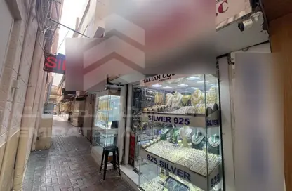Shop - Studio for sale in Al Daghaya Street - Al Ras - Deira - Dubai