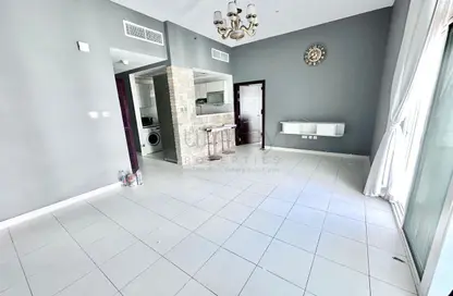 شقة - غرفة نوم - 2 حمامات للايجار في جليتز 3ب - جليتز 3 - جليتز - ستوديو سيتي - دبي