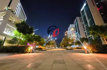 شقة - غرفة نوم - 2 حمامات للايجار في بيلا روز - حديقة دبي العلميه - دبي