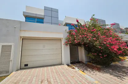 Villa - 4 Bedrooms - 7 Bathrooms for rent in Al Muroor Tower - Muroor Area - Abu Dhabi