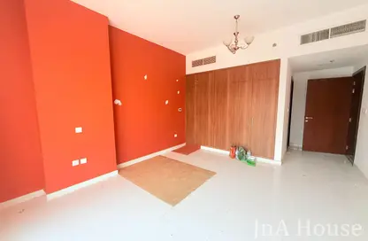 شقة - 2 غرف نوم - 2 حمامات للايجار في مجمع دبي ريزيدنس - دبي