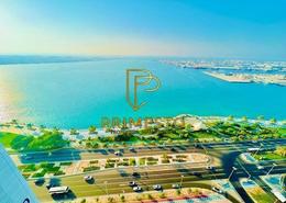 Apartment - 3 bedrooms - 5 bathrooms for rent in Al Reef Tower - Corniche Road - Abu Dhabi