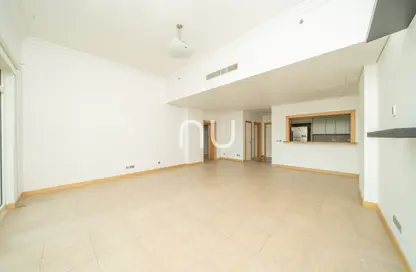 Apartment - 2 Bedrooms - 2 Bathrooms for rent in Al Das - Shoreline Apartments - Palm Jumeirah - Dubai