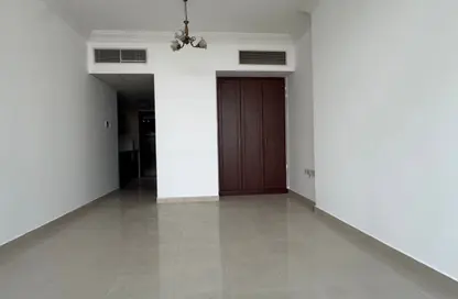 Apartment - Studio - 1 Bathroom for rent in Zakhir Towers - Al Taawun - Sharjah
