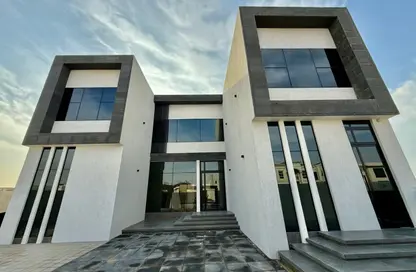 Villa - 4 Bedrooms - 7 Bathrooms for rent in Mushrif Park - Dubai