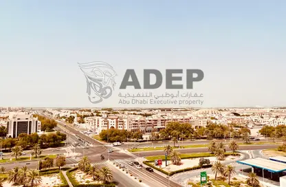 شقة - 3 غرف نوم - 4 حمامات للايجار في دانة بو ظبي - أبوظبي