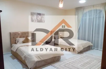 شقة - 2 غرف نوم - 3 حمامات للايجار في مساكن كورنيش عجمان - طريق كورنيش عجمان - عجمان