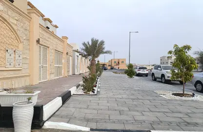 شقة - غرفة نوم - 1 حمام للايجار في مركز محمد بن زايد - مدينة محمد بن زايد - أبوظبي