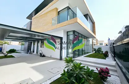 Villa - 5 Bedrooms - 7 Bathrooms for rent in Jumeirah 1 Villas - Jumeirah 1 - Jumeirah - Dubai