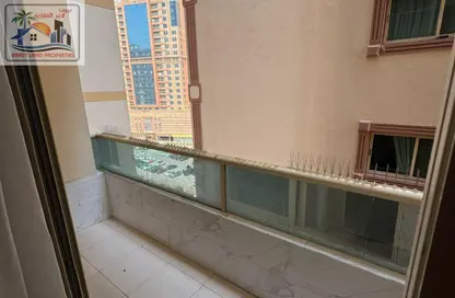 شقة - غرفة نوم - 2 حمامات للايجار في التعاون 1 - أبراج التعاون - الخان - الشارقة