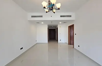 Empty Room image for: Apartment - 1 Bedroom - 2 Bathrooms for rent in Jaddaf Views - Al Jaddaf - Dubai, Image 1