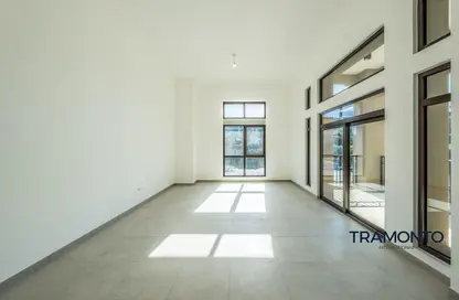 Apartment - 2 Bedrooms - 2 Bathrooms for sale in Lamtara 3 - Madinat Jumeirah Living - Umm Suqeim - Dubai