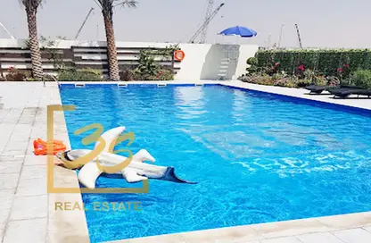 صورة لـ حوض سباحة فيلا - 3 غرف نوم - 4 حمامات للايجار في بولو تاون هاوس - ميدان غايتد كميونتي - ميدان - دبي ، صورة رقم 1