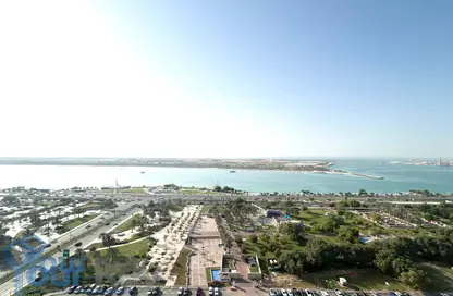 Apartment - 3 Bedrooms - 5 Bathrooms for rent in Corniche Road - Abu Dhabi