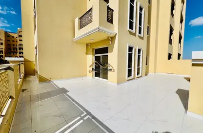 Apartment - 2 Bedrooms - 3 Bathrooms for rent in The Pearl - Al Jaddaf - Dubai