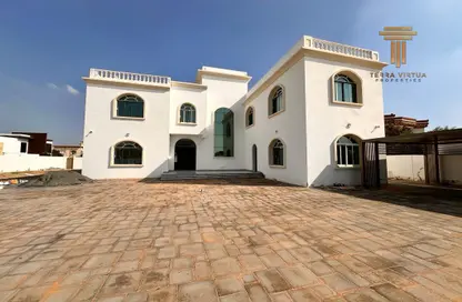 Outdoor House image for: Villa - 5 Bedrooms - 7 Bathrooms for rent in Al Barsha South - Al Barsha - Dubai, Image 1