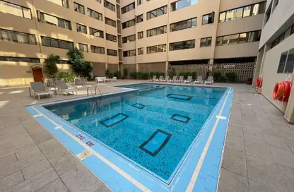 Apartment - 3 Bedrooms - 2 Bathrooms for rent in Silver Sands 1 - Mankhool - Bur Dubai - Dubai