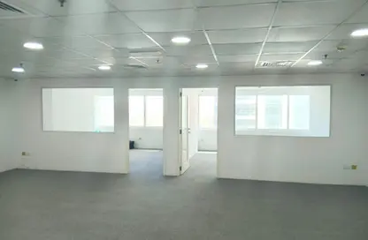 Office Space - Studio - 1 Bathroom for rent in One Lake Plaza - JLT Cluster T - Jumeirah Lake Towers - Dubai