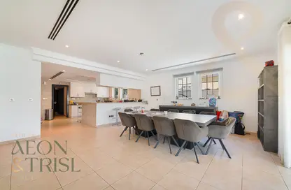 Villa - 4 Bedrooms - 5 Bathrooms for rent in Legacy - Jumeirah Park - Dubai