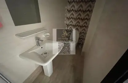 Apartment - 1 Bedroom - 2 Bathrooms for rent in Al Mowaihat 3 - Al Mowaihat - Ajman
