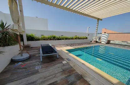 صورة لـ حوض سباحة شقة - 2 غرف نوم - 3 حمامات للايجار في البرشاء 1 - البرشاء - دبي ، صورة رقم 1