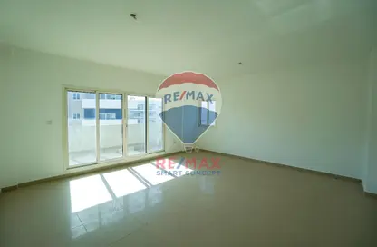Apartment - 3 Bedrooms - 4 Bathrooms for sale in Tower 11 - Al Reef Downtown - Al Reef - Abu Dhabi