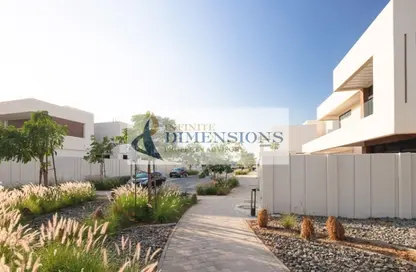 Villa - 4 Bedrooms - 7 Bathrooms for rent in West Yas - Yas Island - Abu Dhabi