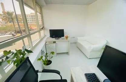 Office Space - Studio - 1 Bathroom for rent in Silver Home Building - Hor Al Anz - Deira - Dubai