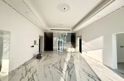 Villa - 6 Bedrooms - 7 Bathrooms for rent in Al Barsha - Dubai