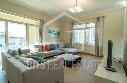 Apartment - 3 Bedrooms - 3 Bathrooms for rent in Al Das - Shoreline Apartments - Palm Jumeirah - Dubai