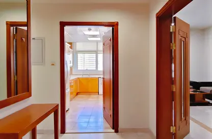 Apartment - 2 Bedrooms - 2 Bathrooms for rent in Al Khazna Tower - Al Najda Street - Abu Dhabi