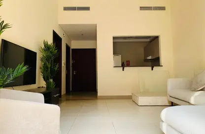 Apartment - 1 Bedroom - 2 Bathrooms for rent in Al Barsha 3 - Al Barsha - Dubai
