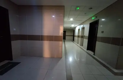 Apartment - 1 Bathroom for rent in Muwailih Building - Muwaileh - Sharjah