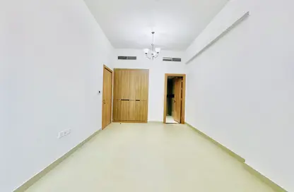 شقة - غرفة نوم - 2 حمامات للايجار في 4 الورسان - الورسان - دبي