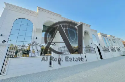 Villa - Studio - 7+ Bathrooms for rent in Al Markhaniya - Al Ain
