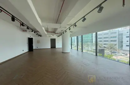 Office Space - Studio - 1 Bathroom for rent in Building 24 - Dubai Healthcare City - Bur Dubai - Dubai
