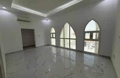 شقة - 2 غرف نوم - 2 حمامات للايجار في مدينة الرياض - أبوظبي