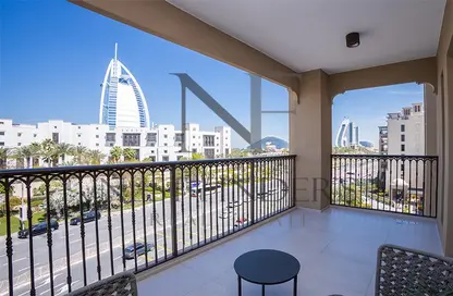 Apartment - 3 Bedrooms - 4 Bathrooms for rent in Lamtara 2 - Madinat Jumeirah Living - Umm Suqeim - Dubai