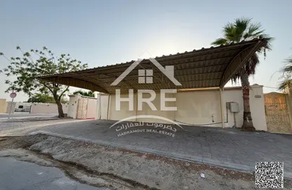 Villa - 4 Bedrooms - 6 Bathrooms for rent in Gate Tower 1 - Musheiref - Ajman