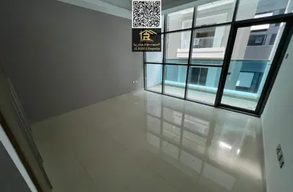 Apartment - 1 Bedroom - 2 Bathrooms for rent in Al Rashidiya Towers - Al Rashidiya - Ajman Downtown - Ajman