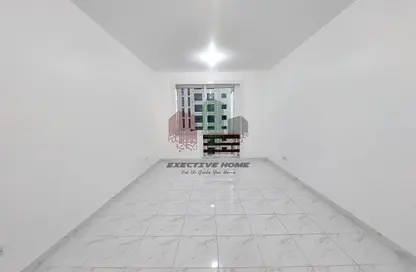 Empty Room image for: Apartment - 1 Bedroom - 1 Bathroom for rent in Golden Falcon Tower - Hamdan Street - Abu Dhabi, Image 1